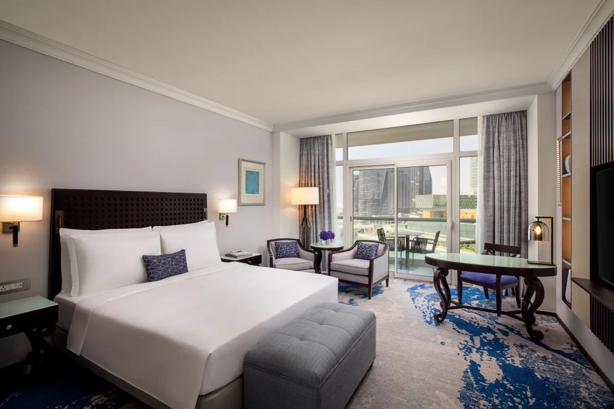 Spacious Sea View Room with Balcony