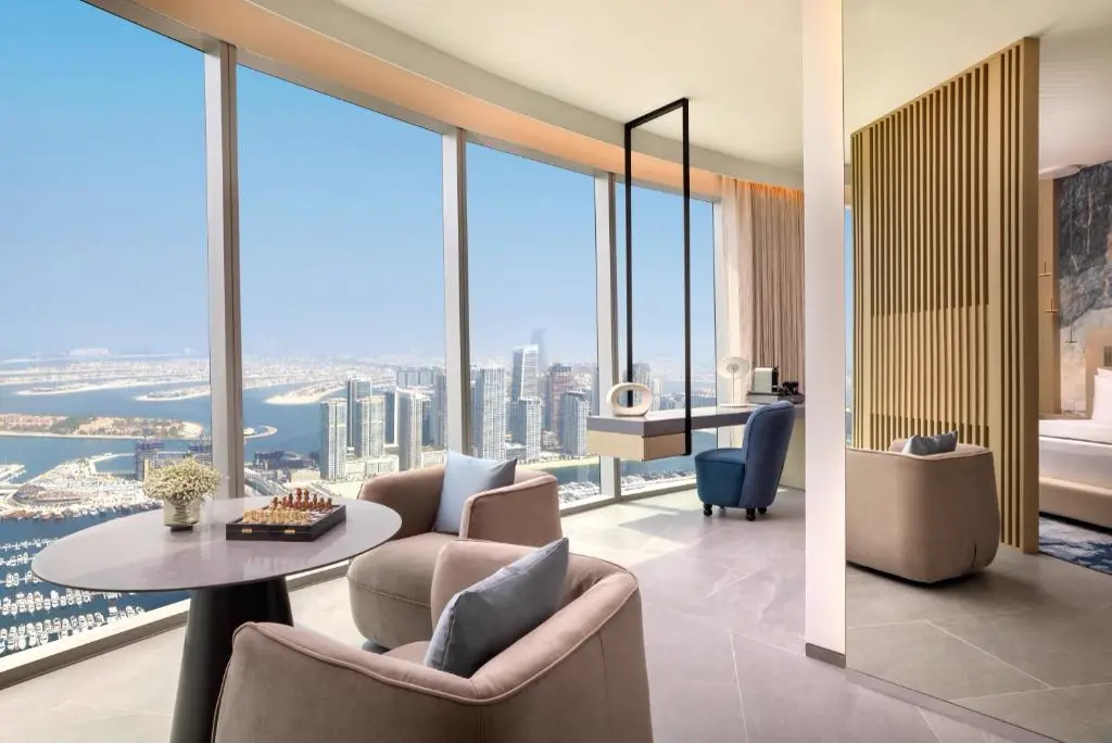 1 King Suite