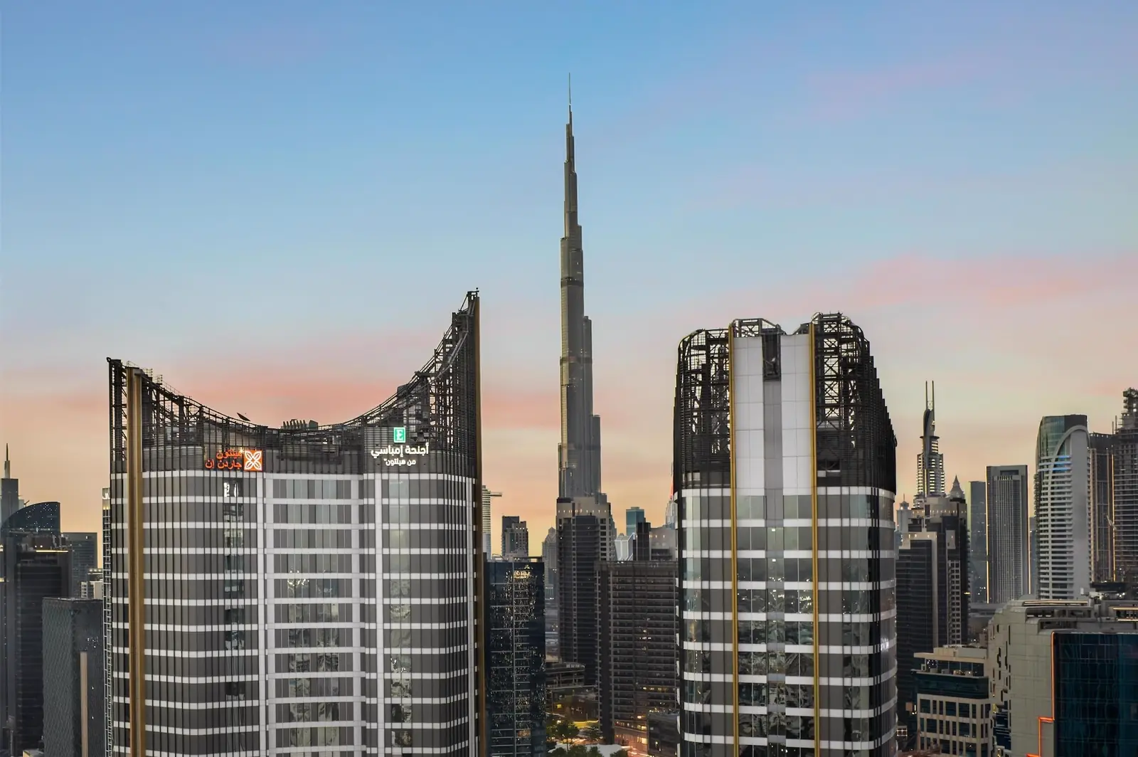 إمباسي سويتس باي هيلتون دبي الخليج التجاري