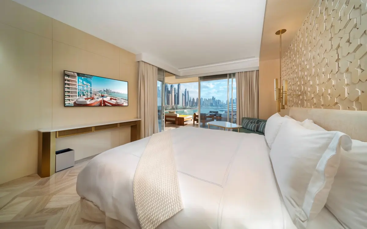 2 BED | Penthouse w/ Pool
