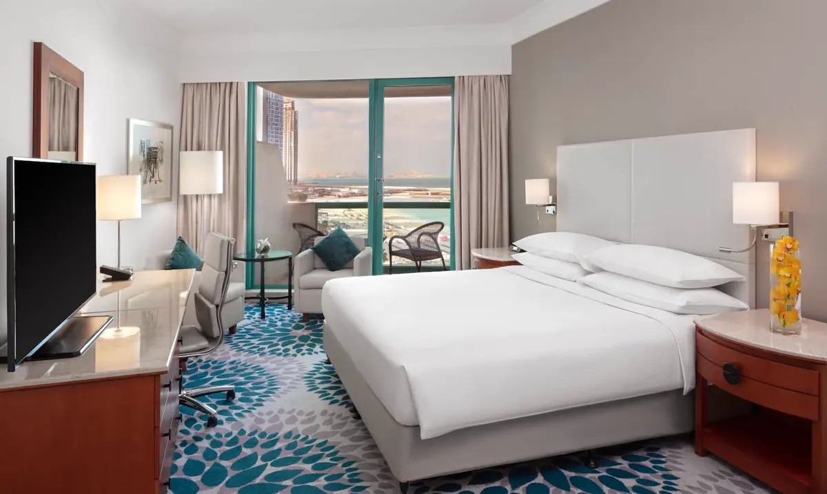 King Gulf Suite with Sea View