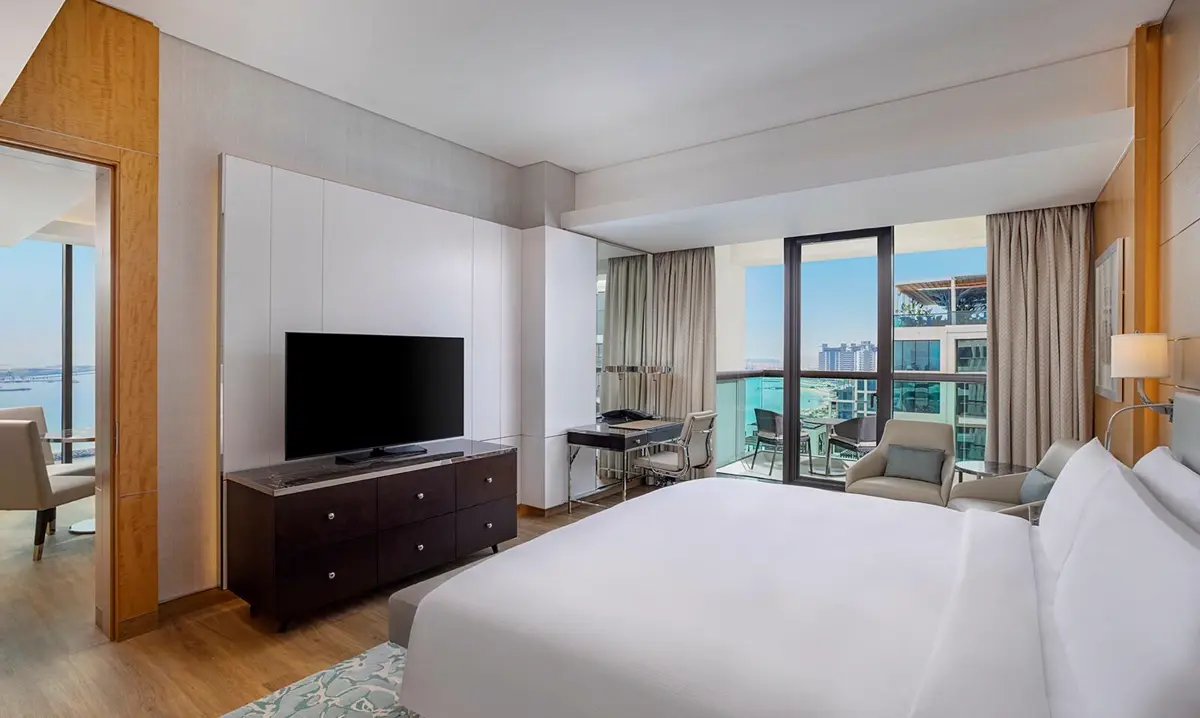 King One Bedroom Suite with Sea View Balcony