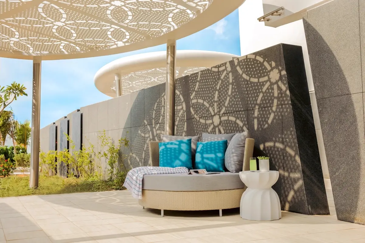 Garden Terrace King Room