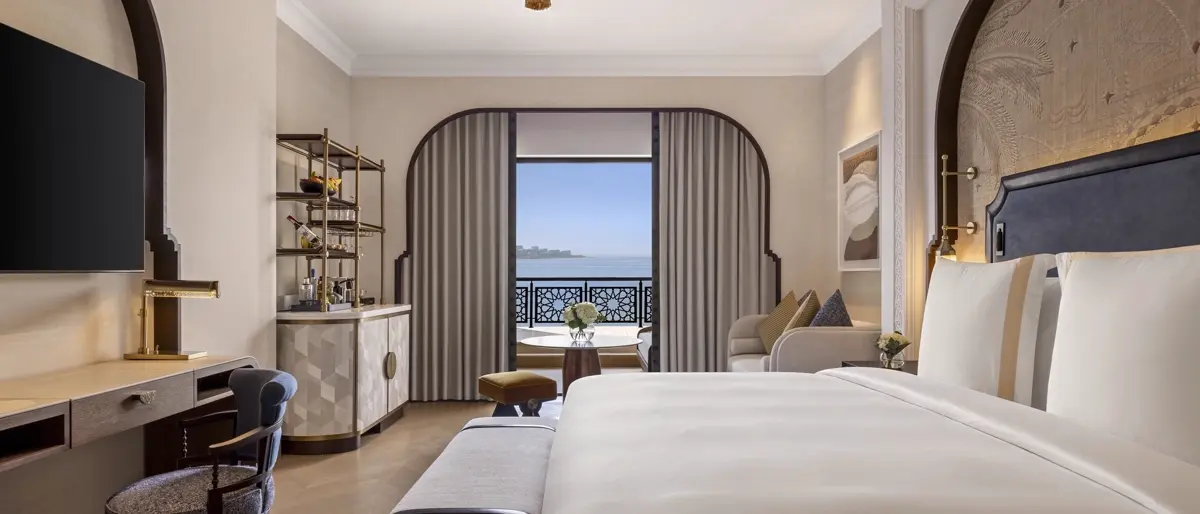 Deluxe Ocean Skyline Room