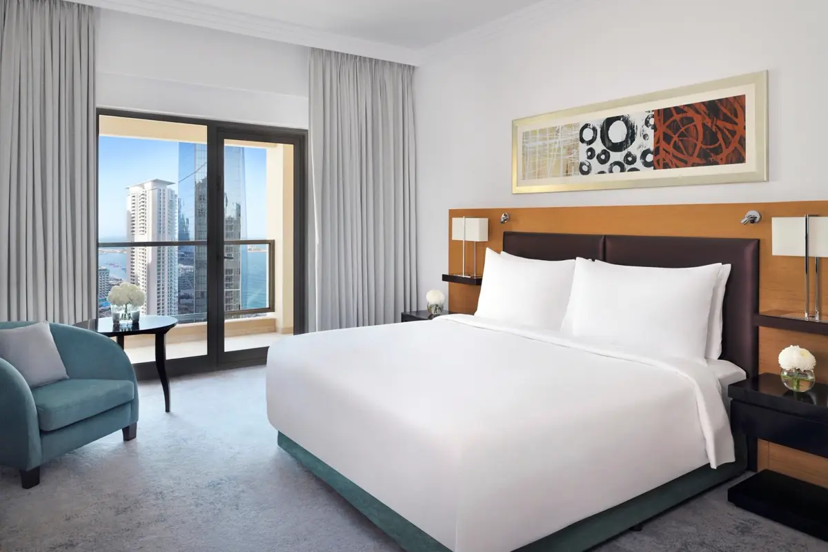 Executive King Partial Sea View