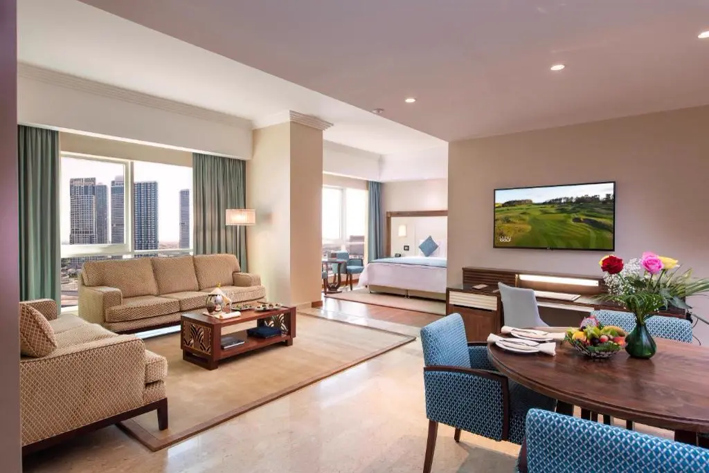 Deluxe Suite