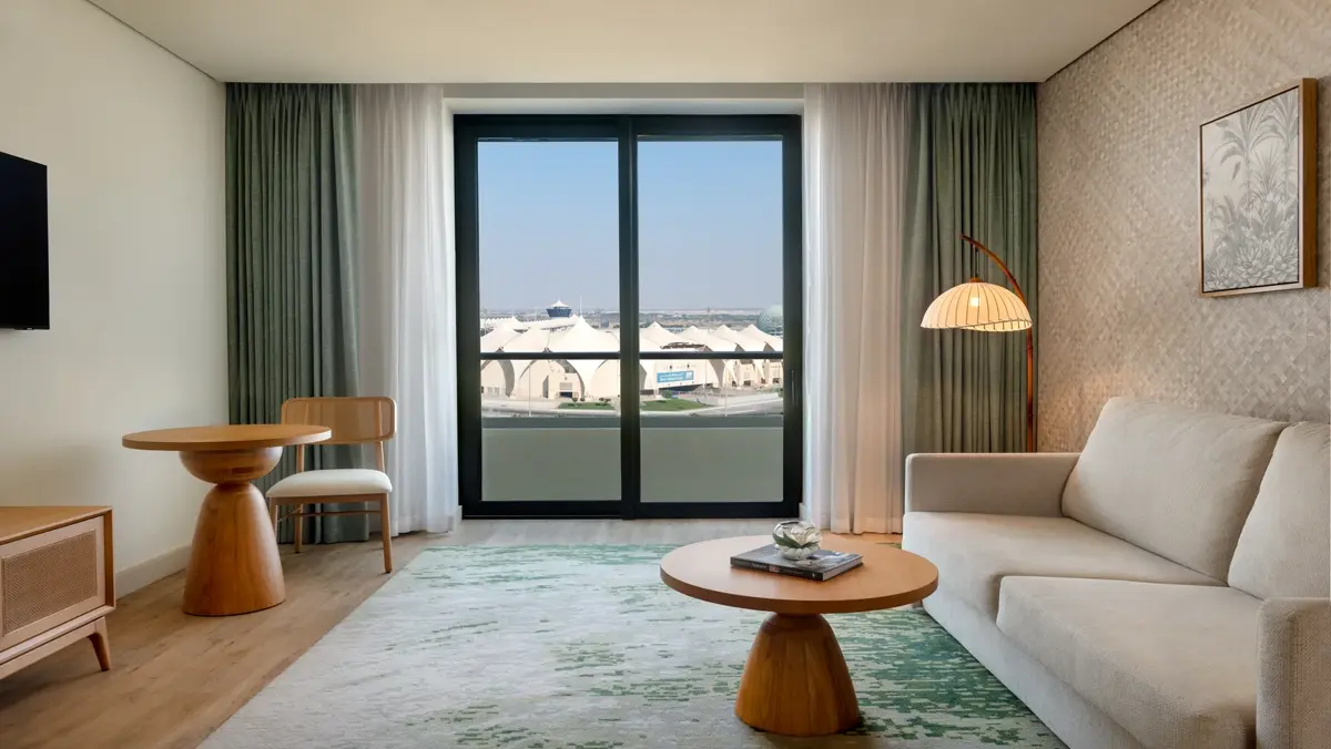 1 Bedroom Suite Plaza View Balcony Theme Park Access